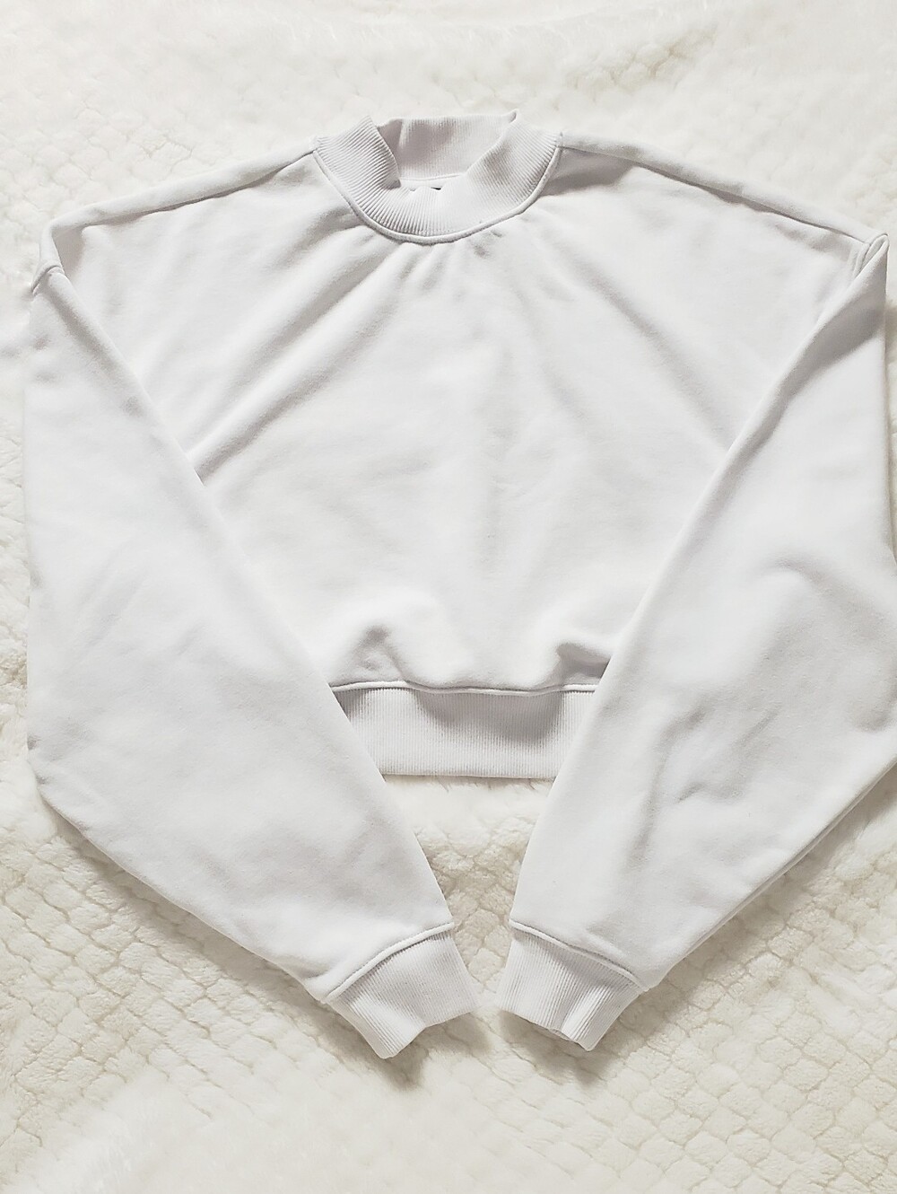 Utopia White Cropped Sweatshirt